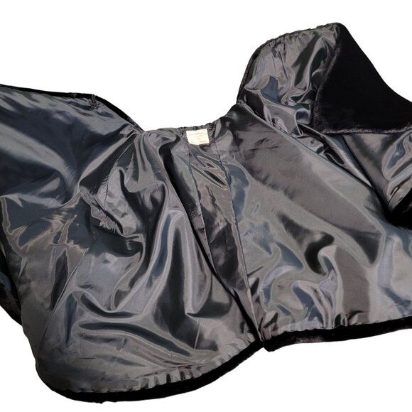 Vintage 70s Black Faux Fur Cape Jacket Women One Size Formal Coat Wrap Winter - Picture 5 of 12